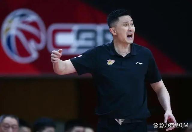 开云体育官网-广州队赛后外线爆发；志在CBA常规赛名次提升；悬念犹存；轮换策略成焦点的简单介绍
